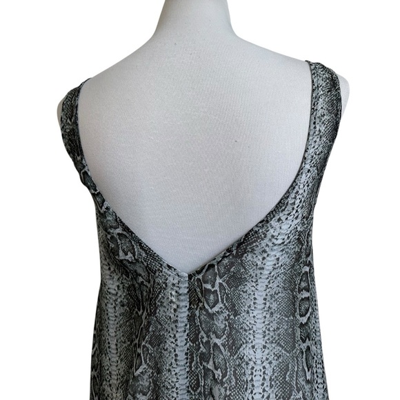 Show Me Your Mumu Women Sheer Snakeskin V Neck Maxi dress Sz Med Gray Sleeveless - Picture 6 of 9
